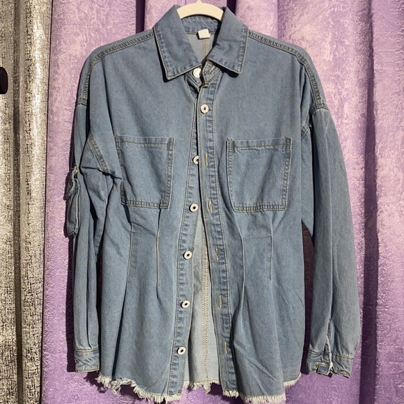 Stylish Jean Jacket - Picture 3 of 10